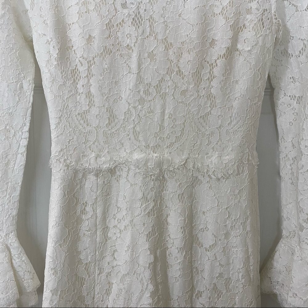 Wedding dress wedding gown lace detail long train - Picture 8 of 17